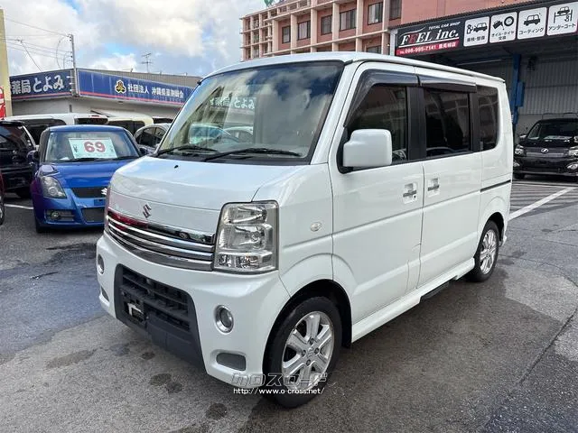 『TOTAL CAR SHOP FEEL』は車検も全力です!!整備や修理だけでもお気軽にお問い合わせください!!☆★☆詳細は『FEEL』の元気なスタッフまで→098-998-7141にお電話ください♪ スズキ エブリイワゴン