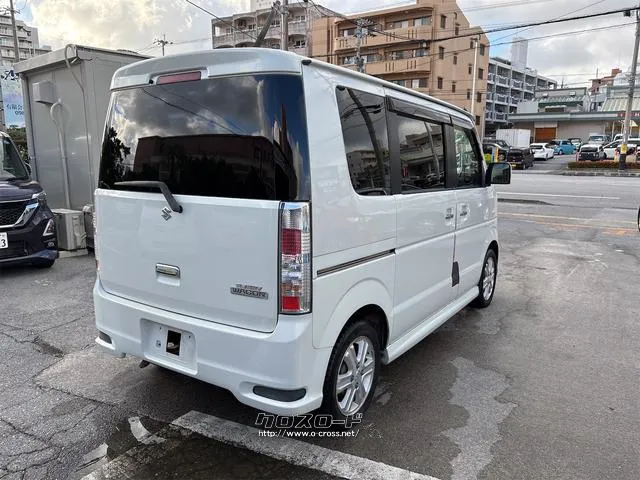 『TOTAL CAR SHOP FEEL』は、ハンドルカバーやアクセサリー、ホイール等の販売も充実!お客様のカーライフを全力サポート☆詳細は『FEEL』の元気なスタッフまで→098-995-7141♪ スズキ エブリイワゴン