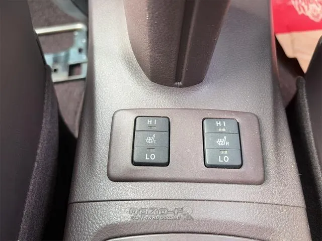 『TOTAL CAR SHOP FEEL』は、認証工場併設で整備もお任せください!!法定点検記録簿付き☆お問い合わせは『FEEL』の元気なスタッフまで!☆→098-995-7141にお電話ください♪♪ トヨタ SAI