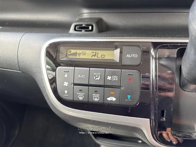 『TOTAL CAR SHOP FEEL』は、外装クリーニング&内装クリーニングでピカピカ納車!!☆★☆お問い合わせは『FEEL』の元気なスタッフまで!!→098-995-7141にお電話ください♪♪ ホンダ N-BOX