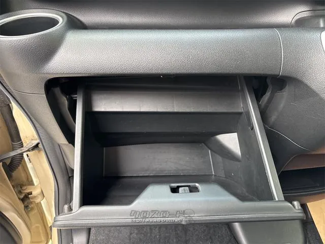 『FEEL』は、全車総額表示・第三者機関鑑定導入中・修復歴開示・走行管理システムで安心・安全をお届け!! ☆★☆詳細は『FEEL』の元気なスタッフまで♪♪♪→098-995-7141にお電話ください☆ ホンダ N-BOX