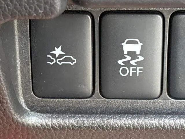 『TOTAL CAR SHOP FEEL』は、納車前にしっかり点検・整備!オイルやエレメント等も交換後、納車します!☆詳細は『FEEL』の元気なスタッフまで→098-995-7141にお電話ください♪ 日産 デイズルークス