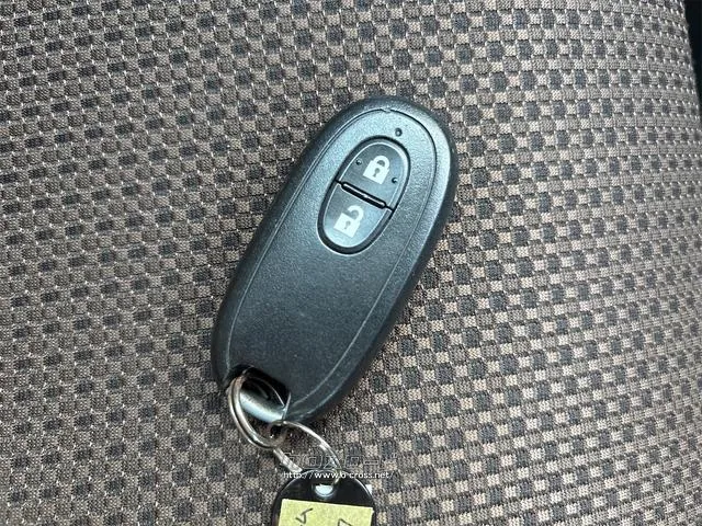 『FEEL』は、全車総額表示・第三者機関鑑定導入中・修復歴開示・走行管理システムで安心・安全をお届け!! ☆★☆詳細は『FEEL』の元気なスタッフまで♪♪♪→098-995-7141にお電話ください☆ スズキ MRワゴン