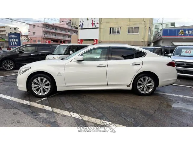 『TOTAL CAR SHOP FEEL』は、納車前にしっかり点検・整備!オイルやエレメント等も交換後、納車します!☆詳細は『FEEL』の元気なスタッフまで→098-995-7141にお電話ください♪ 日産 フーガハイブリッド