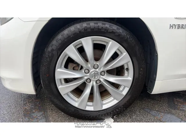 『TOTAL CAR SHOP FEEL』はナビ・オーディオも販売しております。お気に入りの一台を見つけて下さい!☆詳細は『FEEL』の元気なスタッフまで☆→098-995-7141にお電話ください♪ 日産 フーガハイブリッド