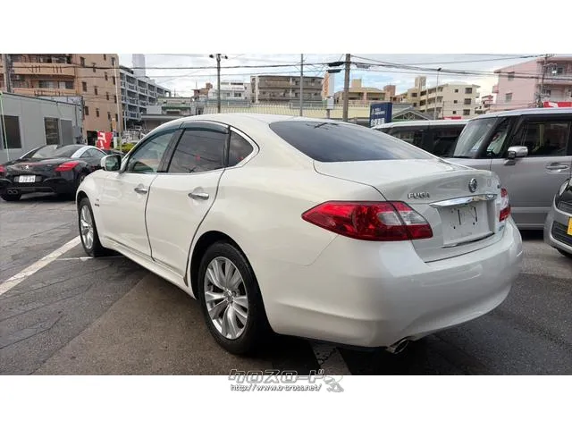 『TOTAL CAR SHOP FEEL』は、良質な買取車が続々入荷中!掲載以外にも在庫はございますので、ぜひ一度店舗にお越しください!詳細は『FEEL』の元気なスタッフまで→098-995-7141 日産 フーガハイブリッド