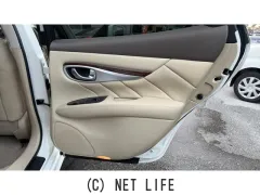 日産 フーガハイブリッド