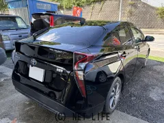 トヨタ プリウス