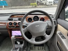 光岡自動車 ビュート