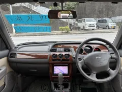 光岡自動車 ビュート