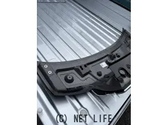 外装・エアロ 中古品タントボンネットです。少し傷有ります余り目立たないです