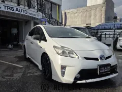 トヨタ プリウス