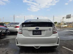 トヨタ プリウス