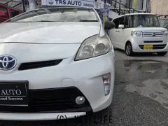 トヨタ プリウス