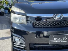 トヨタ ヴォクシー