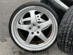 ホイール・タイヤ 20インチ