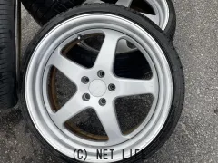 ホイール・タイヤ 20インチ