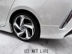 トヨタ プリウスPHV