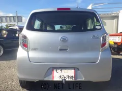 ダイハツ ミライース