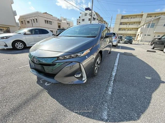 お気軽にお問い合わせください。 トヨタ プリウスPHV