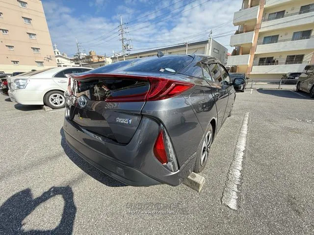 お気軽にお問い合わせください。 トヨタ プリウスPHV