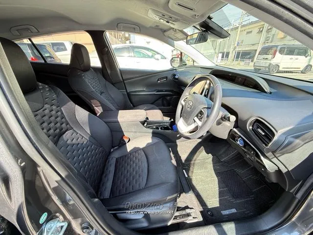 お気軽にお問い合わせください。 トヨタ プリウスPHV