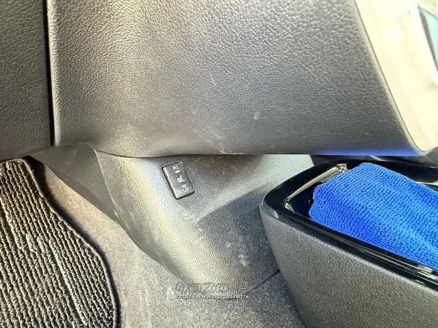 お気軽にお問い合わせください。 トヨタ プリウスPHV