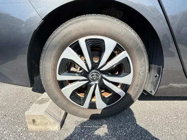 お気軽にお問い合わせください。 トヨタ プリウスPHV