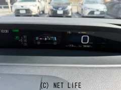 トヨタ プリウスPHV