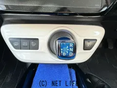 トヨタ プリウスPHV