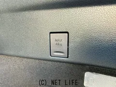 トヨタ プリウスPHV