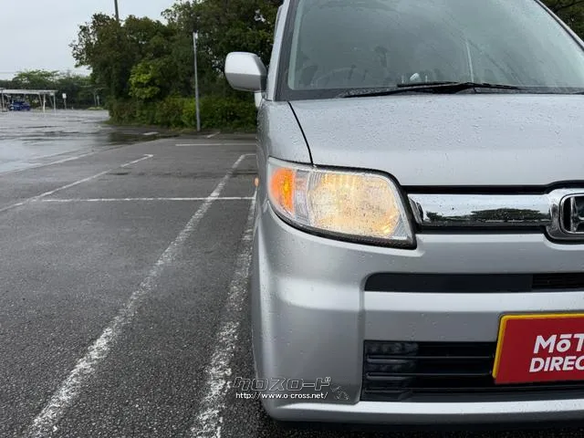 査定員が車両をしっかりチェック ホンダ ゼスト