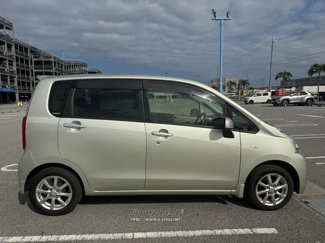 査定員が車両をしっかりチェック スバル ステラ