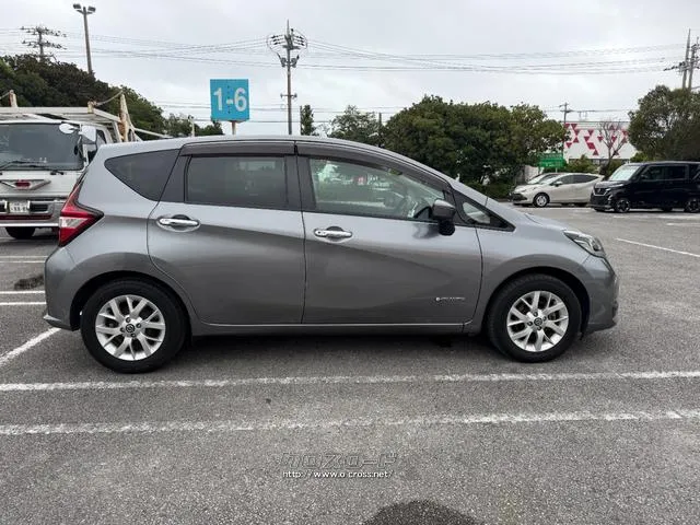 流通の中間コストを大幅に削減。 日産 ノート