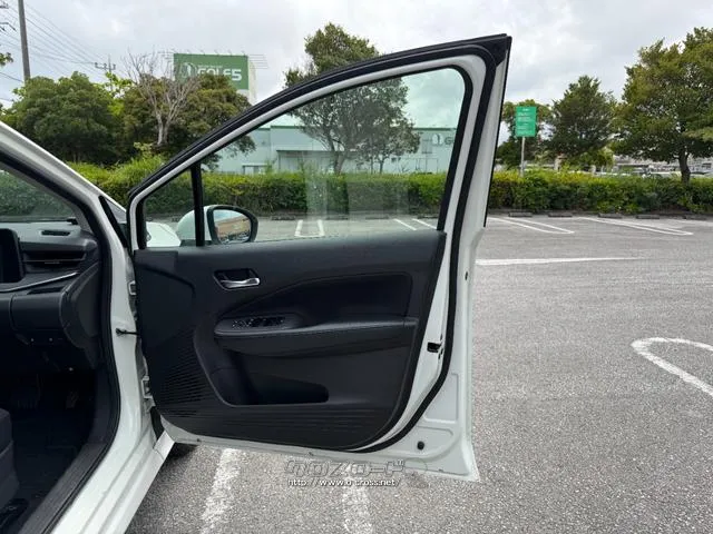 今までの中古車売買は市場に出回る中で、いくつもの業者や輸送費がかかっていて、購入時に大きなコストが上乗せされていました。MOTA DIRECTはそんな中間コストを大幅に削減。だから安く販売! 日産 ノート