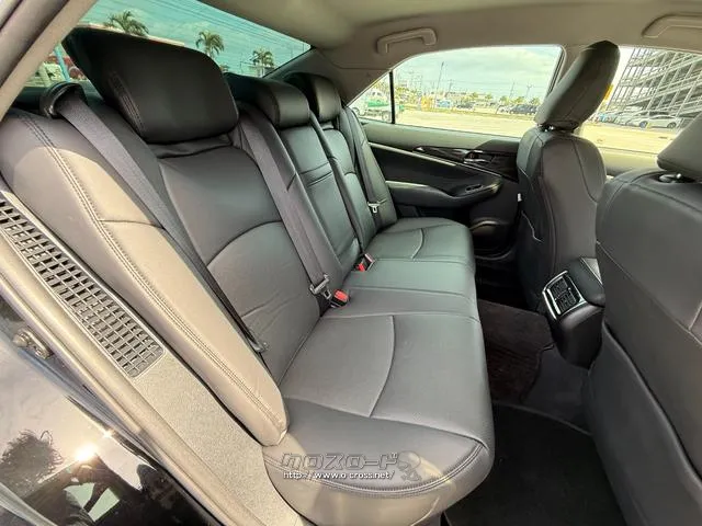 今までの中古車売買は市場に出回る中で、いくつもの業者や輸送費がかかっていて、購入時に大きなコストが上乗せされていました。MOTA DIRECTはそんな中間コストを大幅に削減。だから安く販売! トヨタ クラウンハイブリッド