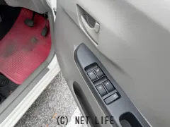 ダイハツ ミライース