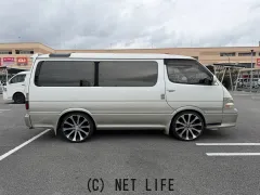 トヨタ ハイエース