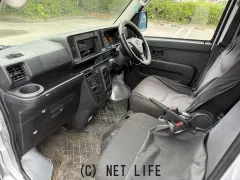 ダイハツ ハイゼットカーゴ