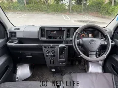 ダイハツ ハイゼットカーゴ