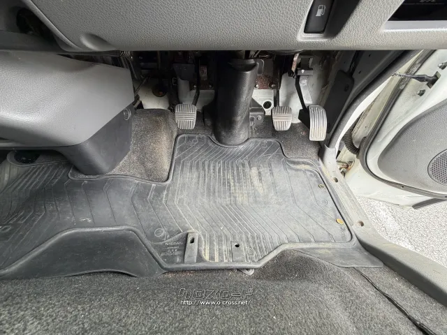 日産 NV350キャラバン