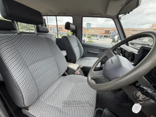トヨタ ランドクルーザー70