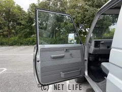 トヨタ ランドクルーザー70