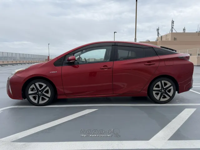 トヨタ プリウス