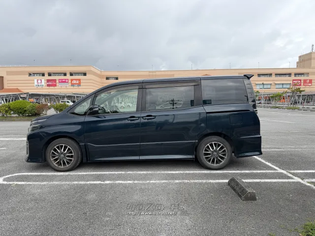 トヨタ ヴォクシー