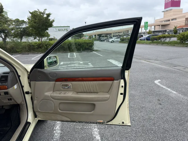 トヨタ プログレ