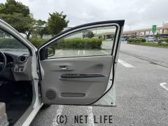 ダイハツ ミライース