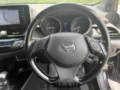 トヨタ C-HR