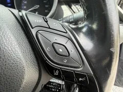 トヨタ C-HR