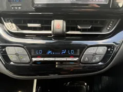 トヨタ C-HR